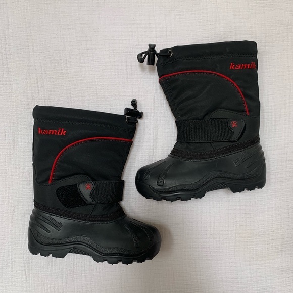 fuzzy kamik hiking boots